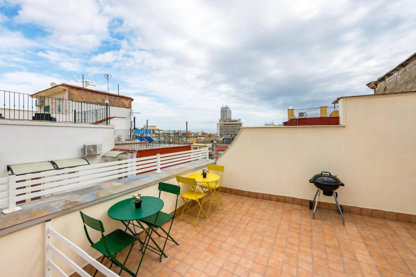 Terrazza Terzo Cardine Hotell Neapel Rum bild