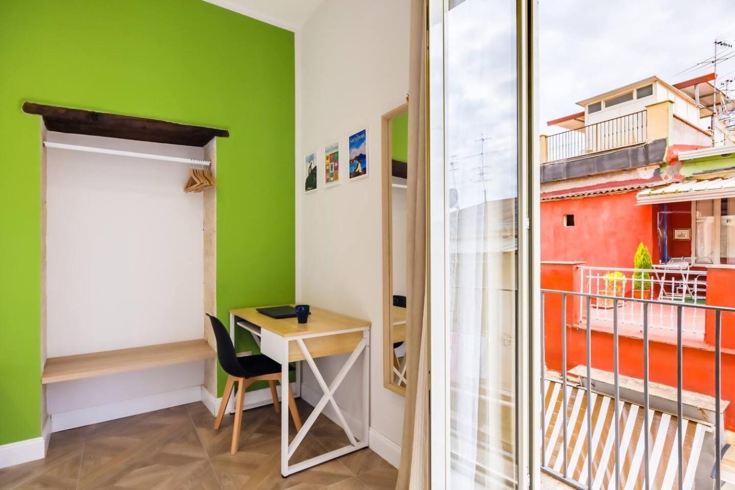 Terrazza Terzo Cardine Hotell Neapel Rum bild