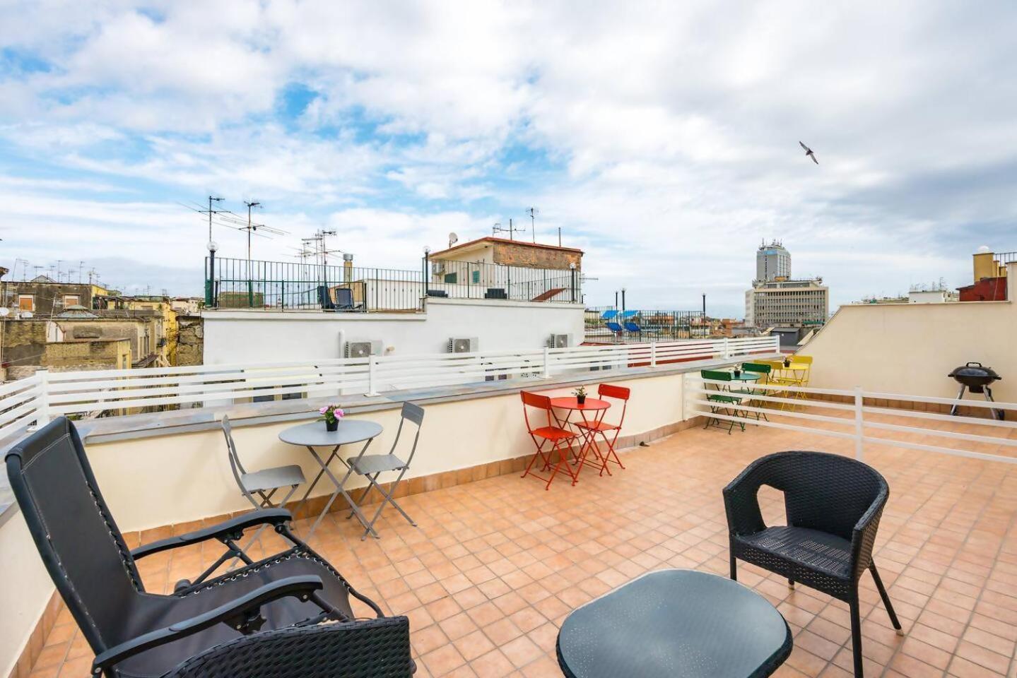 Terrazza Terzo Cardine Hotell Neapel Rum bild