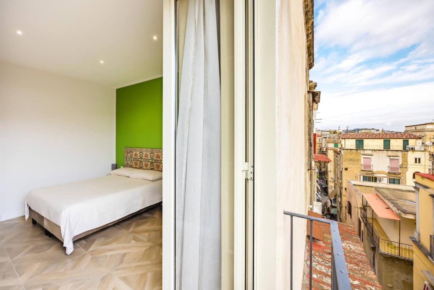 Terrazza Terzo Cardine Hotell Neapel Rum bild
